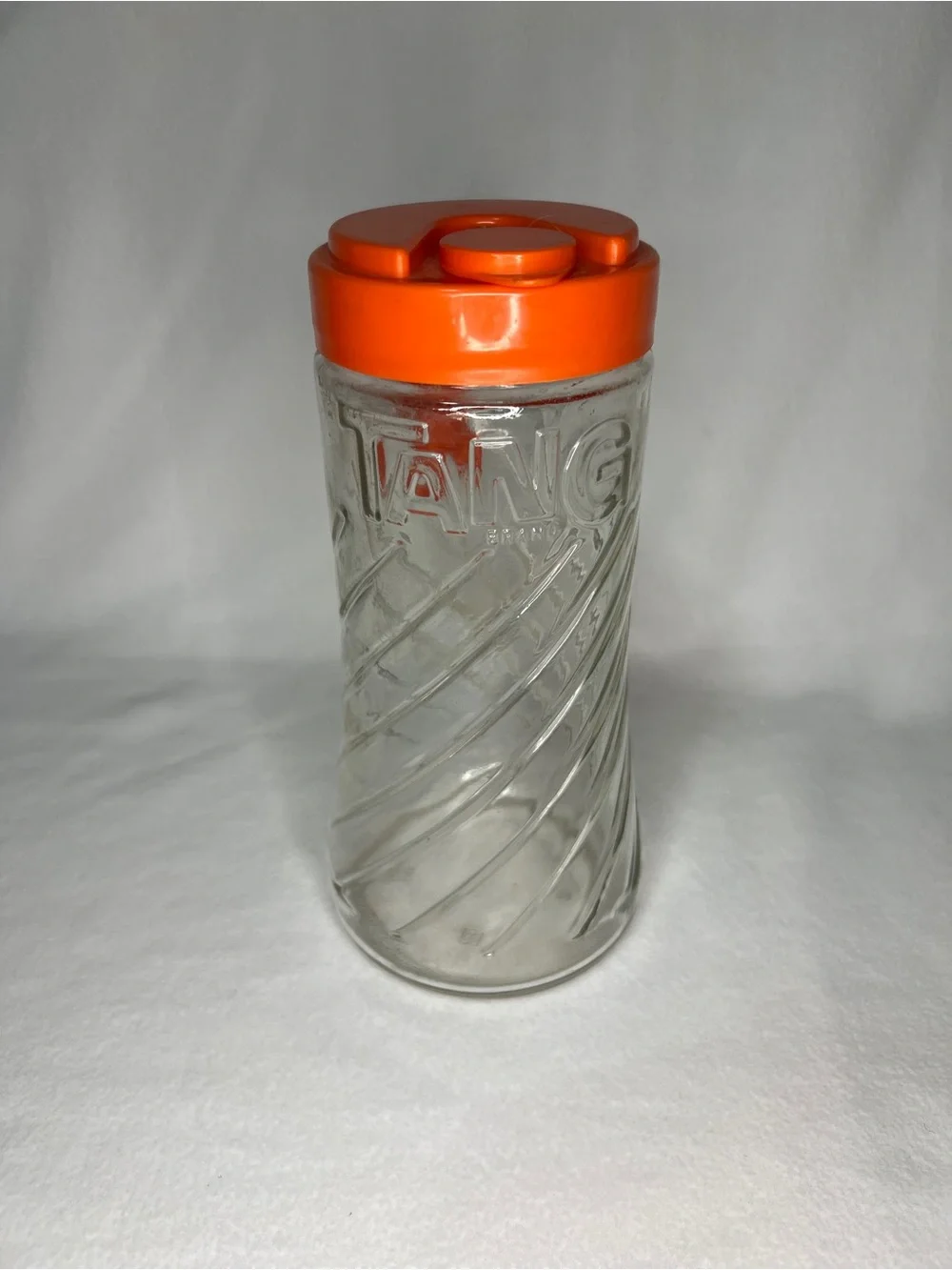 Vintage 1970s Tang Glass Pitcher with Orange  Snap Lid  1 Quart  Anchor Hocking